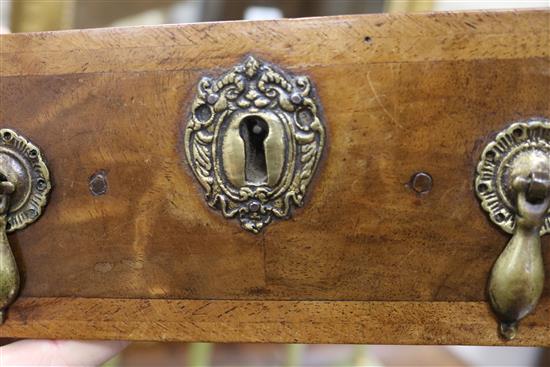 An 18th century walnut chest of three long and two short drawers W.87cm